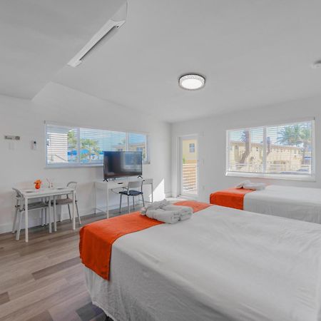 Spacious Studio With Balcony And Parking At The Beach -M46 Hollywood Exterior foto