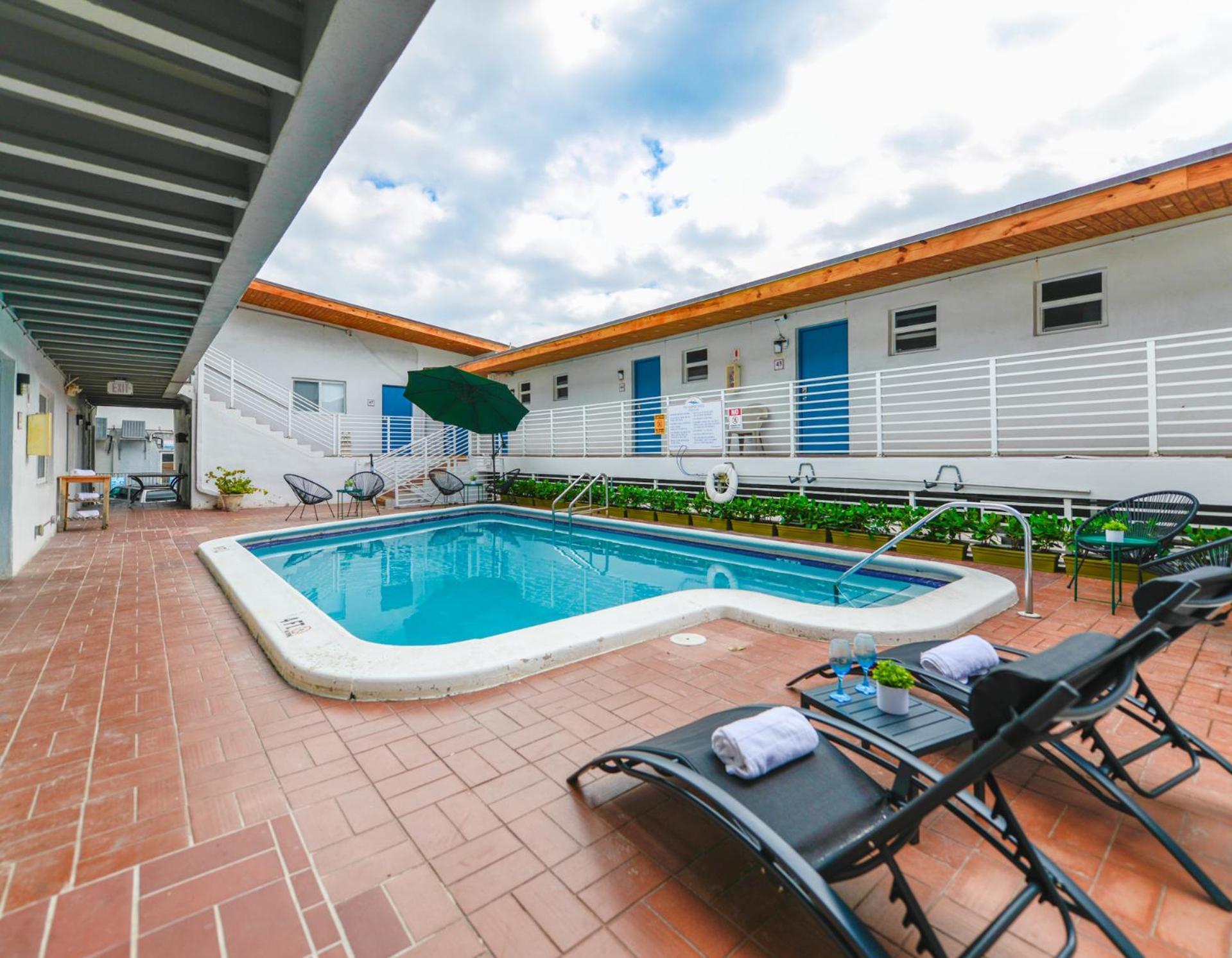 Spacious Studio With Balcony And Parking At The Beach -M46 Hollywood Exterior foto